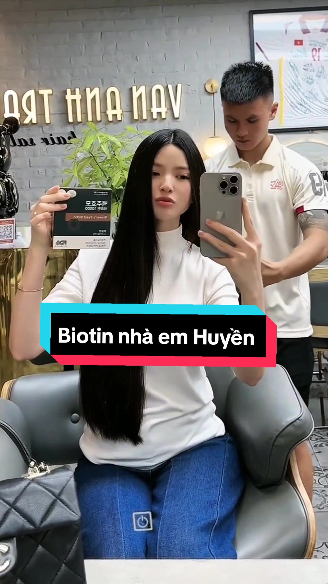 Uống Biotin mọc tóc của em Chu Thanh Huyền là mọi người hay tốn tiền để đi cắt tóc lắm đó ạ. #huyenranchu19 #chuthanhhuyen #biotinchuthanhhuyen #biotinmoctoc #moctocchuthanhhuyen #xuhuong #biotin 