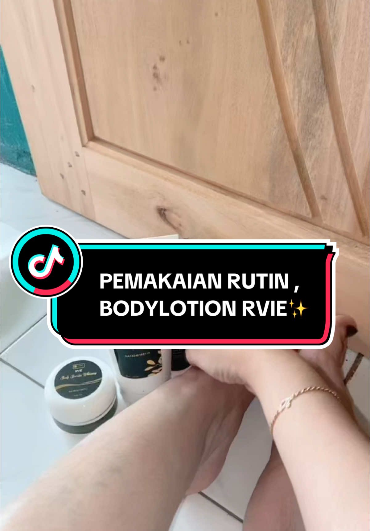 AMPUH BIKIN LEMBAB KULIT KALIAN😍 #rvielotion #bodylotionwhitening 