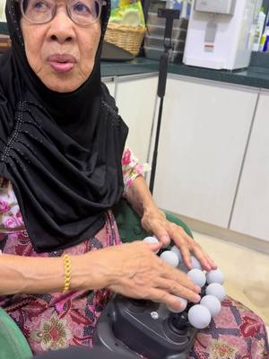 Review jujur dari mak semah. Mak-mak ni bila suka satu benda akan repeat ayat2nya. #mesinurut #massagetherapy #vtt #musthave 