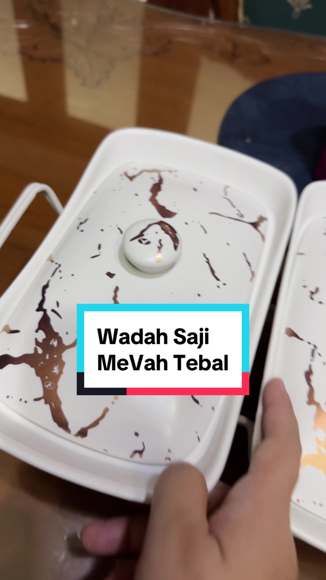 Wadah saji Vicenza kualitas tebal bisa untuk microwave dan ada lilin dibawahnya cocok untuk meja yg lbh mevah dan cocok untuk acara dirumah #vicenza #vicenzaofficial #wadahsaji #wadahlauk #wadahmakanan #tempatsayur 