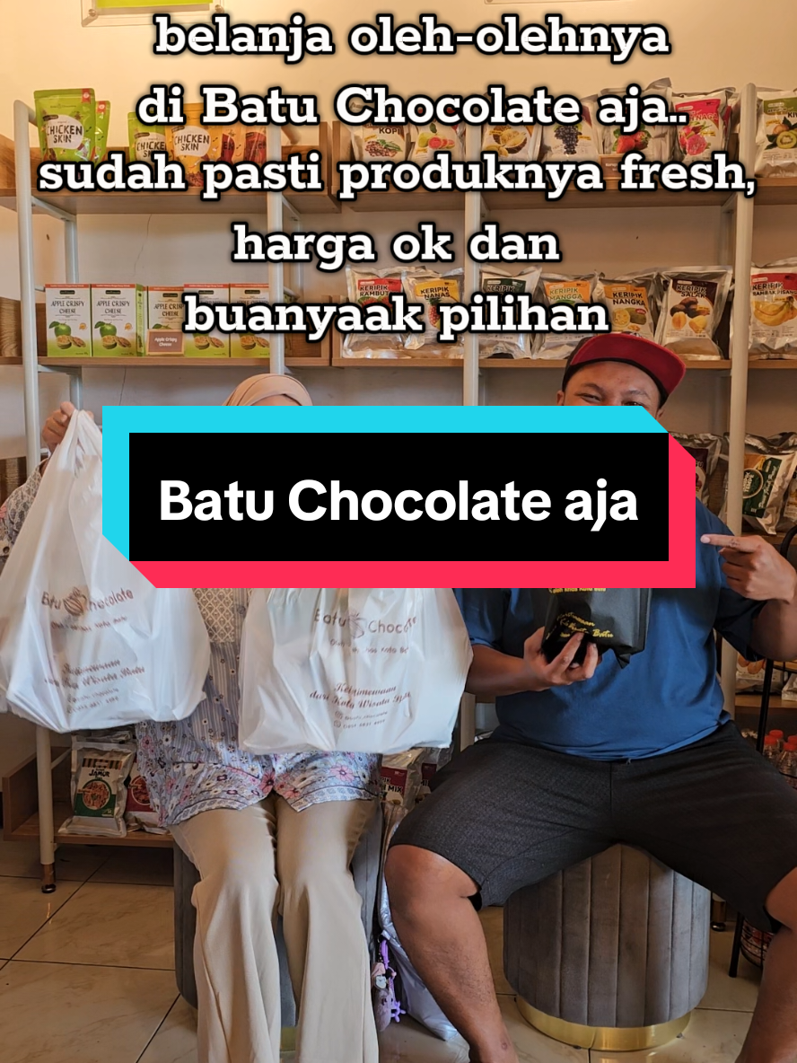 Belanja Oleh-oleh nya di Batu Chocolate aja 🩷 @_hifollow08 #batuchocolate #fyp #rekomendasioleholehmalang 