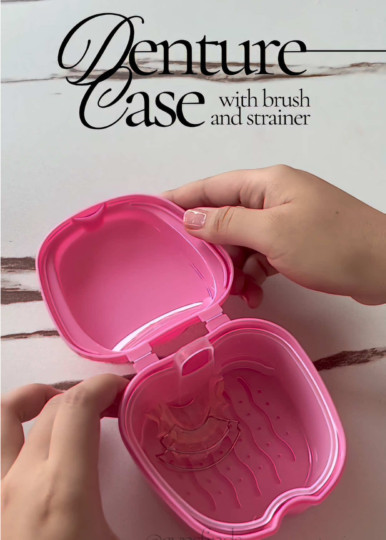 ang VIP treatment na deserve ng ating mga pustiso or retainers. perfect for cleaning and storing dentures! HYGIENE 🔛🔝! very affordable price with brush na rin! #denturecase #oralhygiene #denturebrush #retainerscase #aynsfinds 