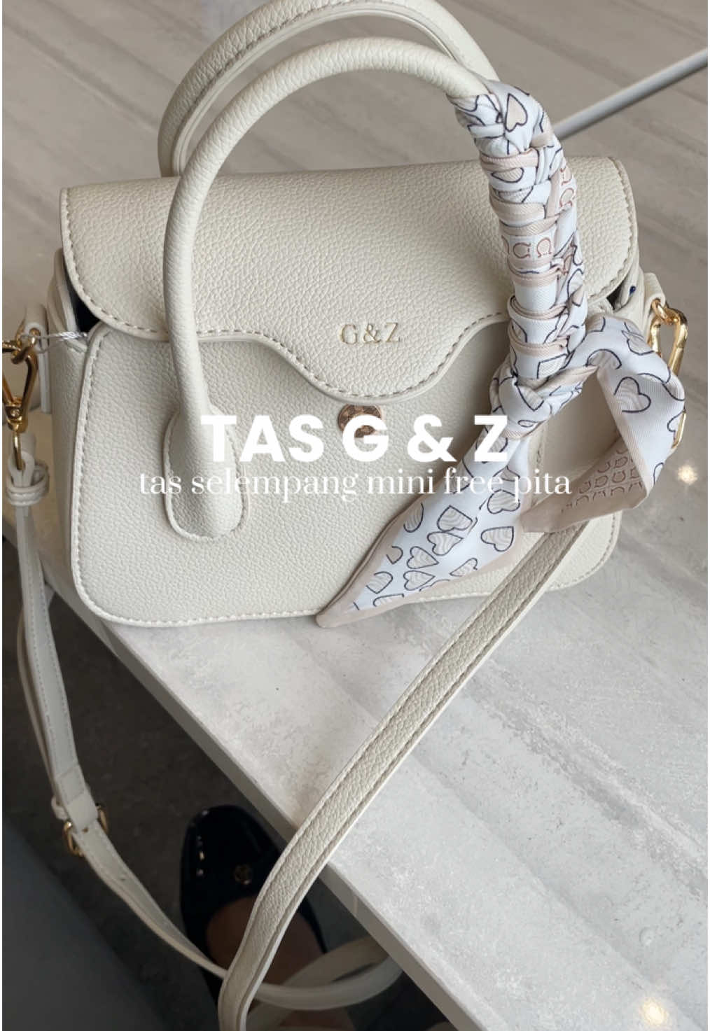 Tas selempang wanita mini dari G & Z elegan bangettt💞💞  #taswanita #ootdfashion #xybca #tas #promo #murah 