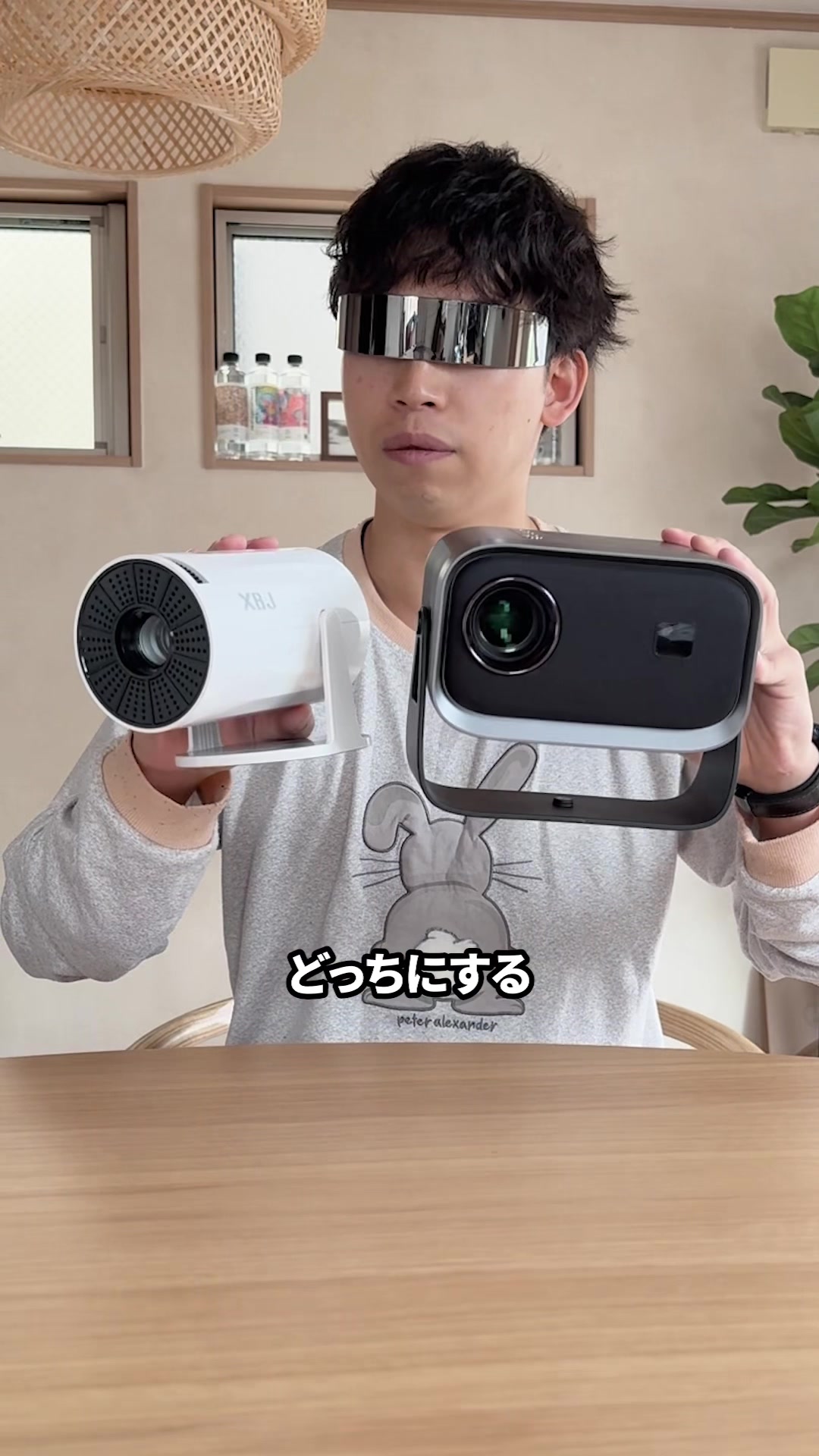 XBJポータブルプロジェクター — 1080P対応、明るさ350lm、360度回転