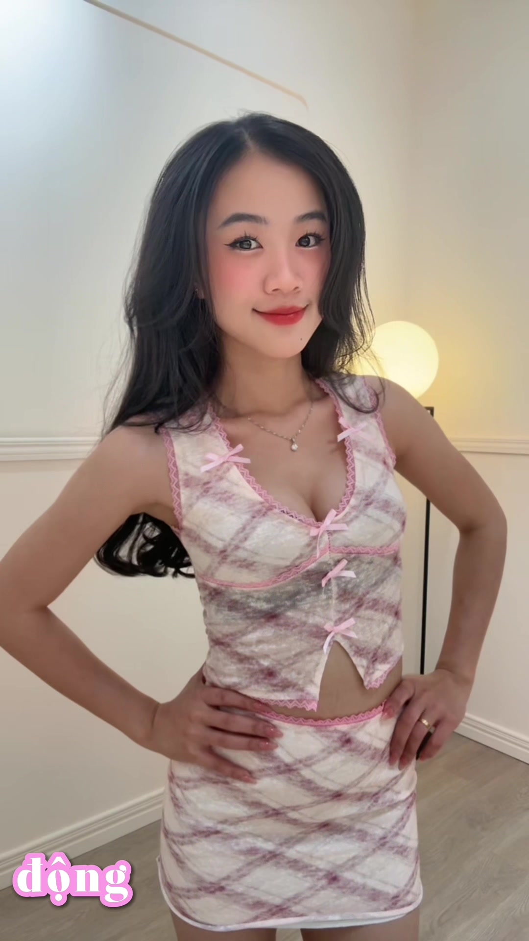Bảo bối mà em Thảo nguyện mặc cả đời khi diện đồ chẹc chy đi chơiii nà mí bà ơi😘#HuaThaoThichDon #aolot #xuhuongtiktok #congai #bra #tiepthilienket #tiktokfashion #aotrevai #aohaiday #fyb 