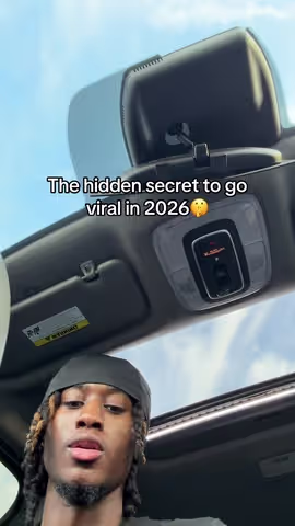 The top content creators are gonna hate me for posting this 😂 #contentcreatorsecrets #contentcreatortools #360phoneholder #2026motivation 