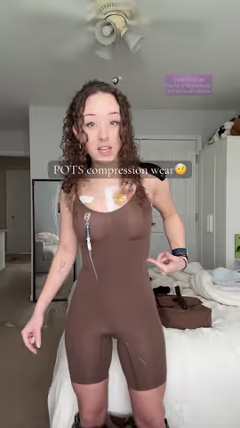 It’s helping my horrible EDS posture too #chronicillness #pots #ehlersdanlos #dysautonomia #health 