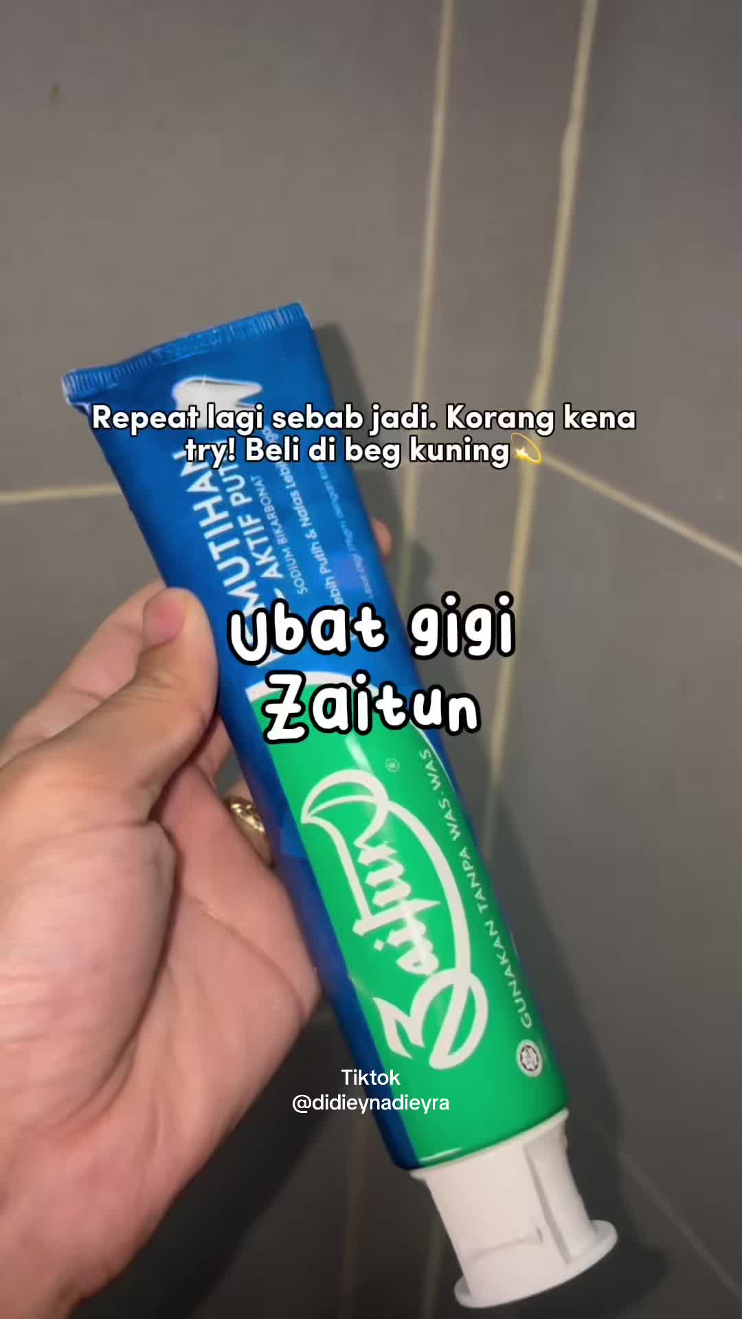 Memang tak cari lain! Konsisten pakai memang gigi puteh 😁😍 #ubatgigizaitun #ubatgigi #gigiputih #gigiputihbersih #ubatgigihalal #fyp #foryou #fypシ゚ 