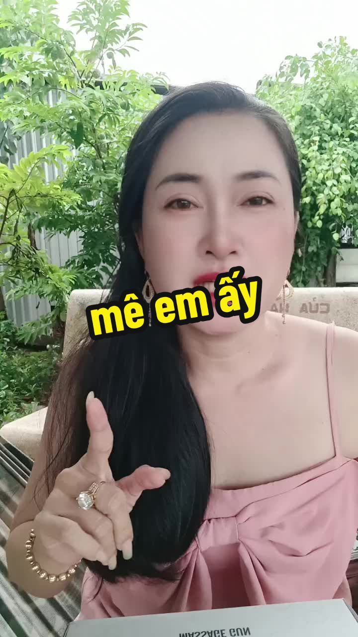 máy massage mini cầm tay