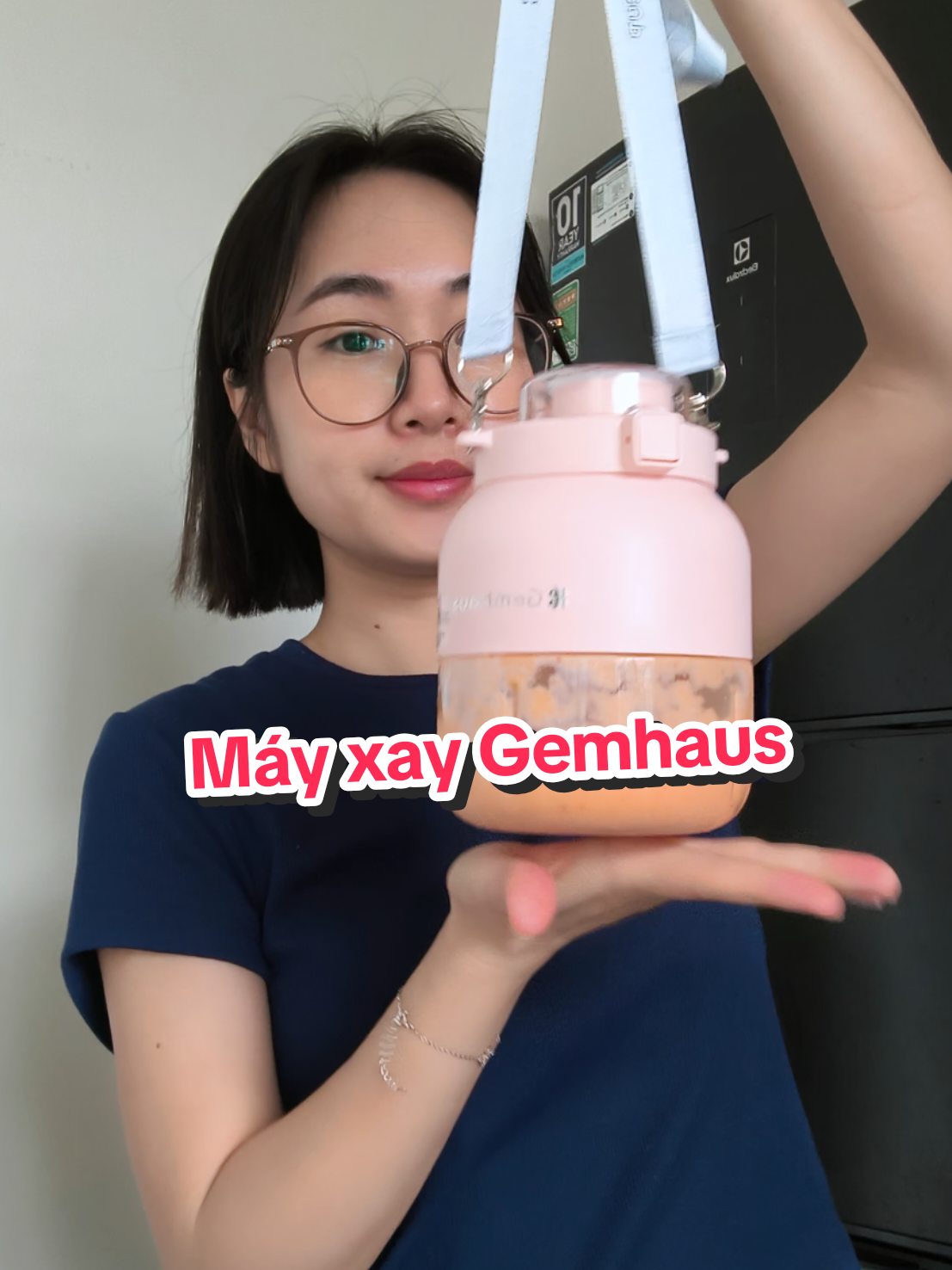 Sản phẩm máy xay mini cầm tay Linh gim ở giỏ hàng góc trái màn hình ạ #xuhuong #dttlinhsayhi #gemhaus #mayxayminicamtay #mayxaycamtay 