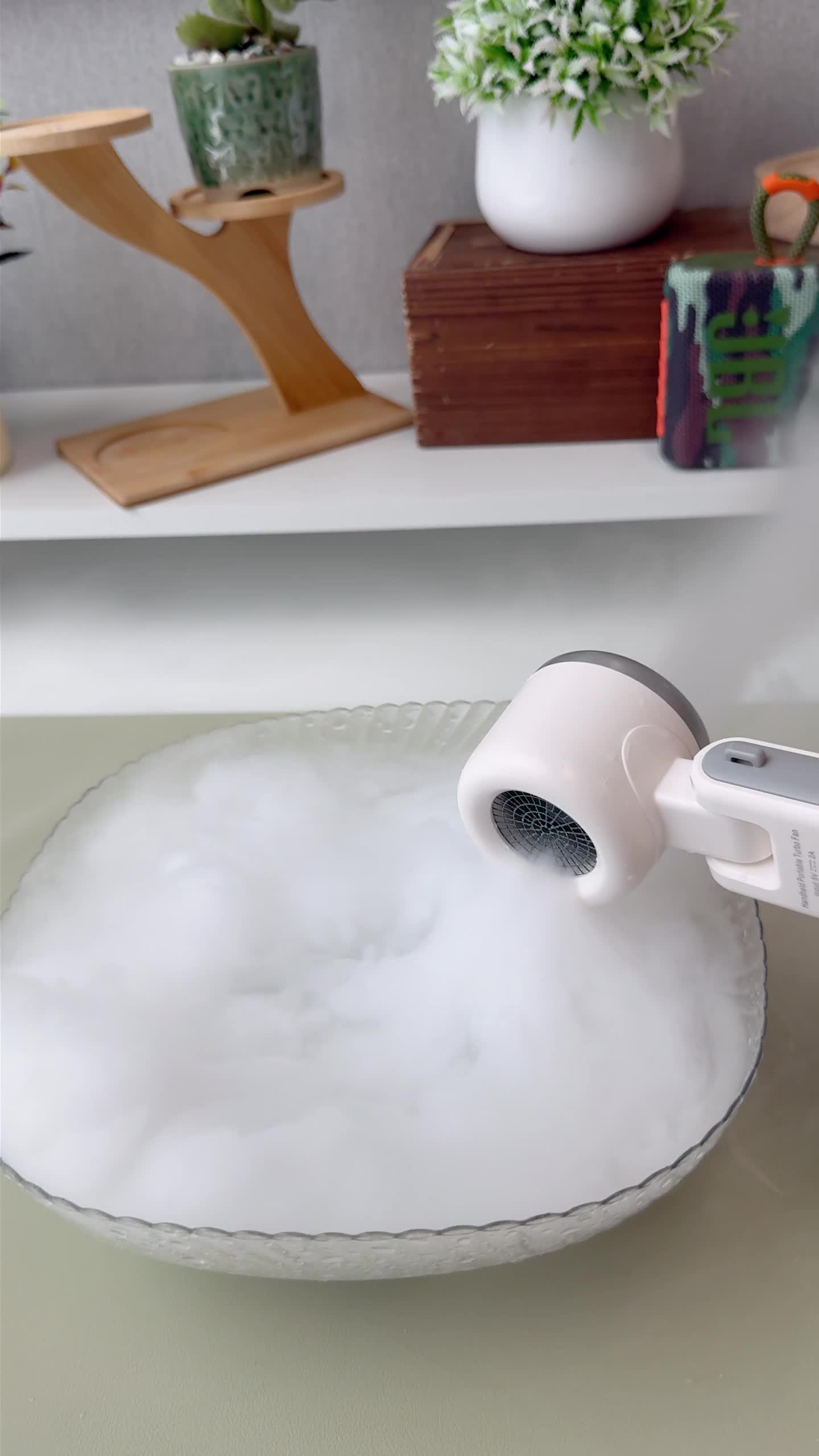 Jet Engine Neck Fan⚡️5 Speeds + 10hrs Wind! #CoolOnBudget #TikTokViral #fan #minifan #playhotqld 