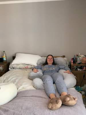 Best night sleep ever 🫶🏼😆😍#momcozy #pregnacypillow #comfort #comfortablepillow #sleepingbeauty @Momcozy Official @MomcozyUK