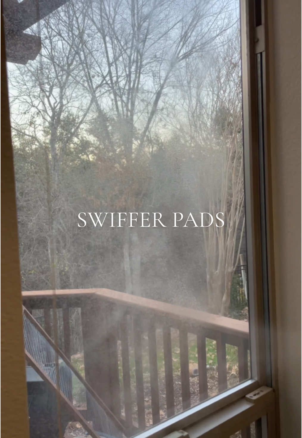 My favorite cleaning hack: using a Swiffer to clean my windows 🙌  #windowcleaning #windowcleaner #clean #cleantok #cleaning #cleaninghack #keepow #cleaninghacks #swifferpads #cleaningmotivation #cleanwithme #reusable #sustainable #sustainability 