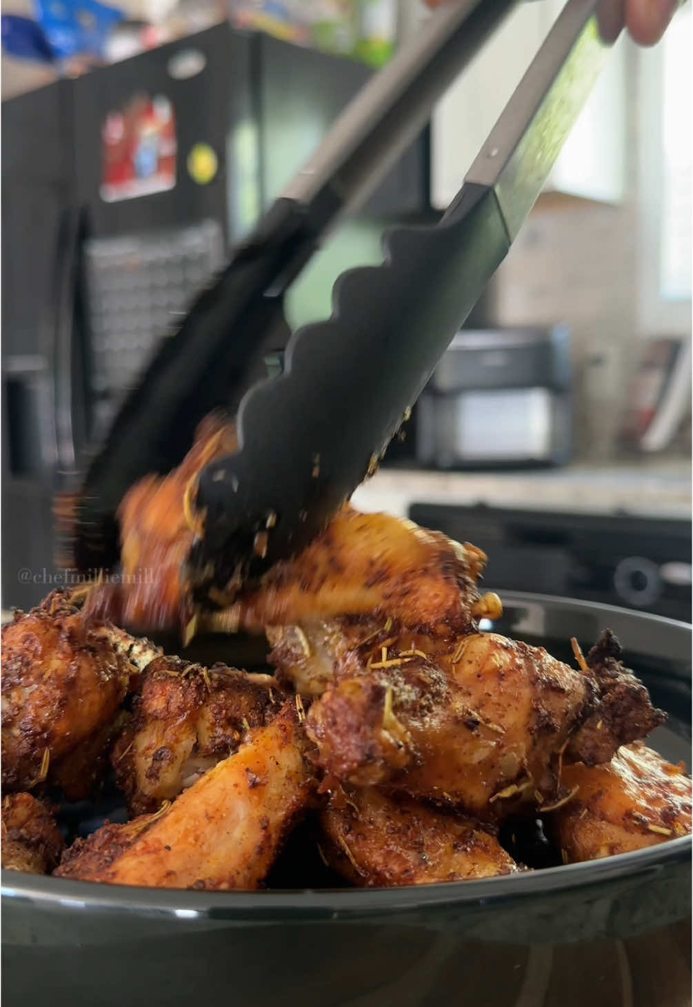 Welcome to another episode of Full & Fit, where we keep the body full while getting fine !  Publix Inspired Mardi Gras Wings 🐓 Macros (per serving – 2 servings from 1 lb wings): 	•	Calories: ~415 kcal 	•	Protein: ~49g 	•	Fat: ~20g 	•	Carbs: 0g ⸻ Ingredients For the Seasoning Blend: • 1 tbsp dried rosemary 🌿 • 1 tbsp chili powder 🌶️ • 1/2 tbsp kosher salt 🧂 • 1/2 tbsp garlic powder 🧄 • 1/2 tbsp dried ground oregano 🌱 • 1/2 tbsp Creole seasoning ⚡ • 3/4 tsp cumin 🌾 • 1/2 tsp dry mustard 🌼 • 1/2 tsp black pepper For the Wings: • 1 lb chicken wings 🍗 • 1 tbsp olive oil 🫒 ⸻ Instructions 	1.	Mix the Seasoning: In a small bowl, combine all dry spices until well blended. 	2.	Prep the Wings: Pat chicken wings super dry with paper towels for extra crisp. 	3.	Coat It Up: Drizzle wings with olive oil and toss. Then add your seasoning blend and toss again until every wing is coated in flavor. 	4.	Air Fry: Preheat your air fryer to 390°F. Arrange wings in a single layer (no overcrowding). Air fry for 20–25 minutes, flipping halfway, until golden, crispy, and cooked through. 	5.	Finish Strong: Let rest a few minutes.  #healthyeating #highproteinmeals #easyrecipe #blacktiktok #pregnancy #chefmilliemill #fypage #fullandfine 