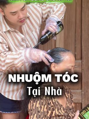 Nhuộm tóc tại Nhà cực kỳ đơn giản với lược chải tự động. Chỉ cần ấn nhẹ là dầu gội tự chảy ra trên cây lược và mình chải thôi #nhuomtoc #nhuomtoctainha #daugoiphubac #luckystar💫❤ 