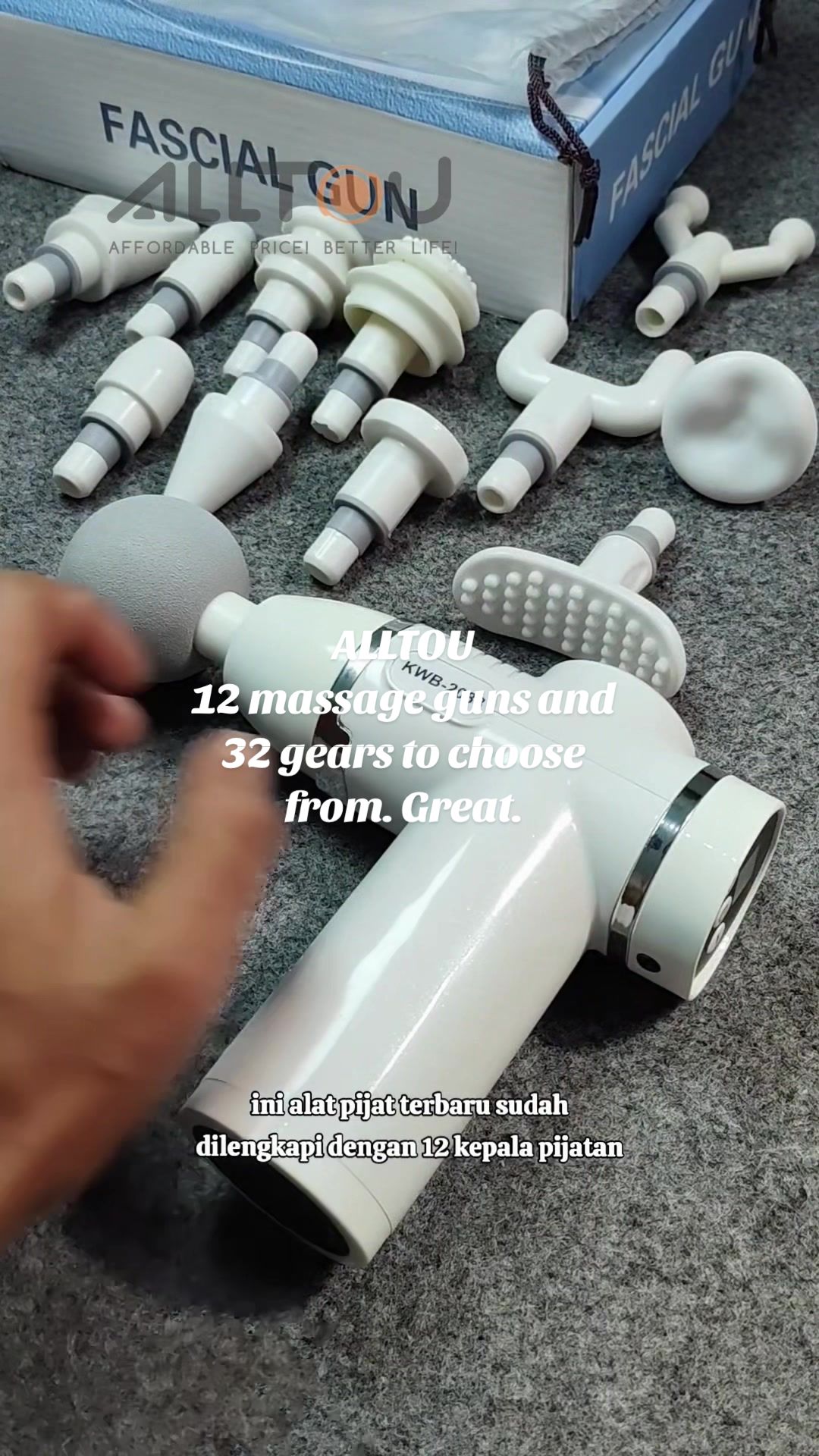 There are many massage machines, and this one is the most worth buying, because there are 12 modes to switch for free, and it can be upgraded to level 32! Grab it, press the yellow bag and you will know!😍😍 #alltou #mesinurut #massage #massagegun #massager #fyp #tiktokmy 