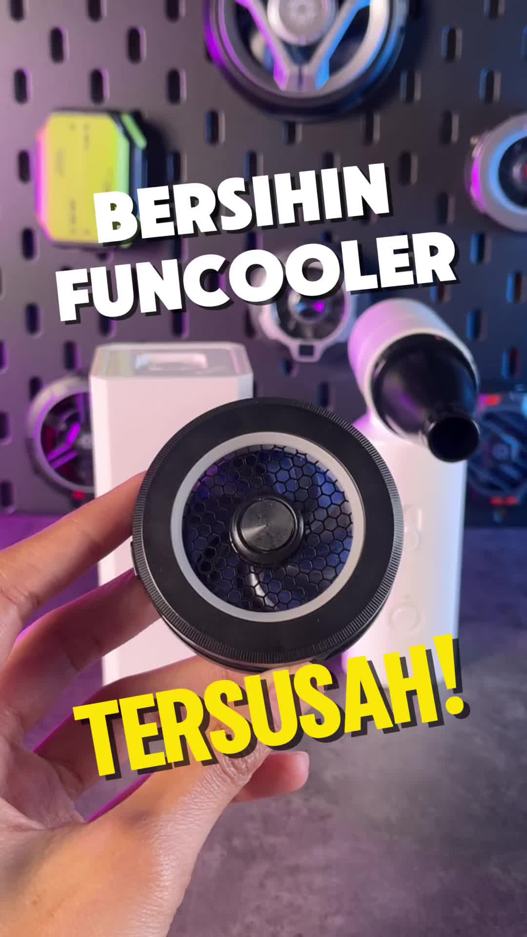 Cara gampang bersihkan Oaktree Funcooler AL-19 pake alat alat dari Oaktree!  #oaktree #kipaspendinginhp #tipsfuncooler #cleaningfuncooler #cleaningkit #oaktreeQ32 #fanblower #oaktreefs15 #oaktreefuncooleral19 #al19 #funcooleral19 