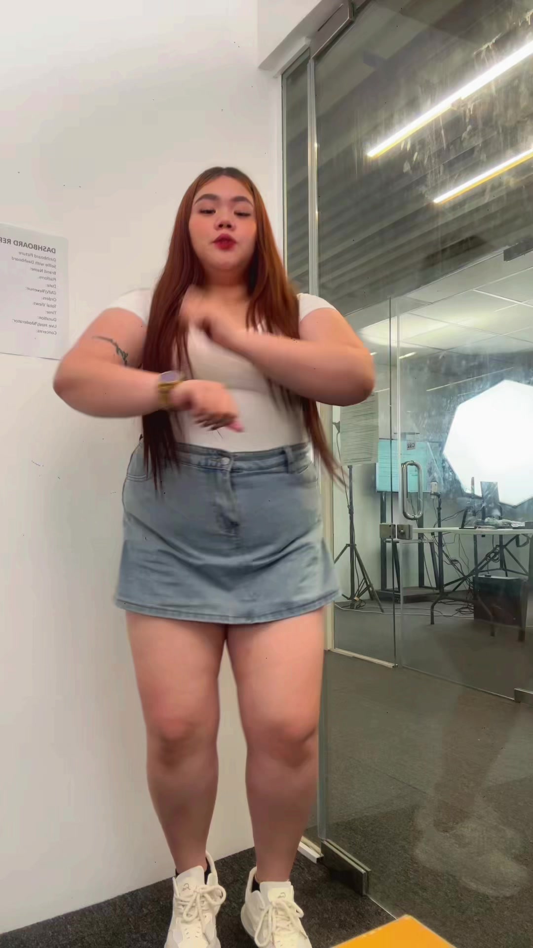 Ootd nasa yellow basket!!!