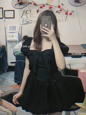 Giờ em như cơn gió ngàn... #doxinh #outfits #thoitrang #phoido #doxinhmoingay #capcut #xhtiktok