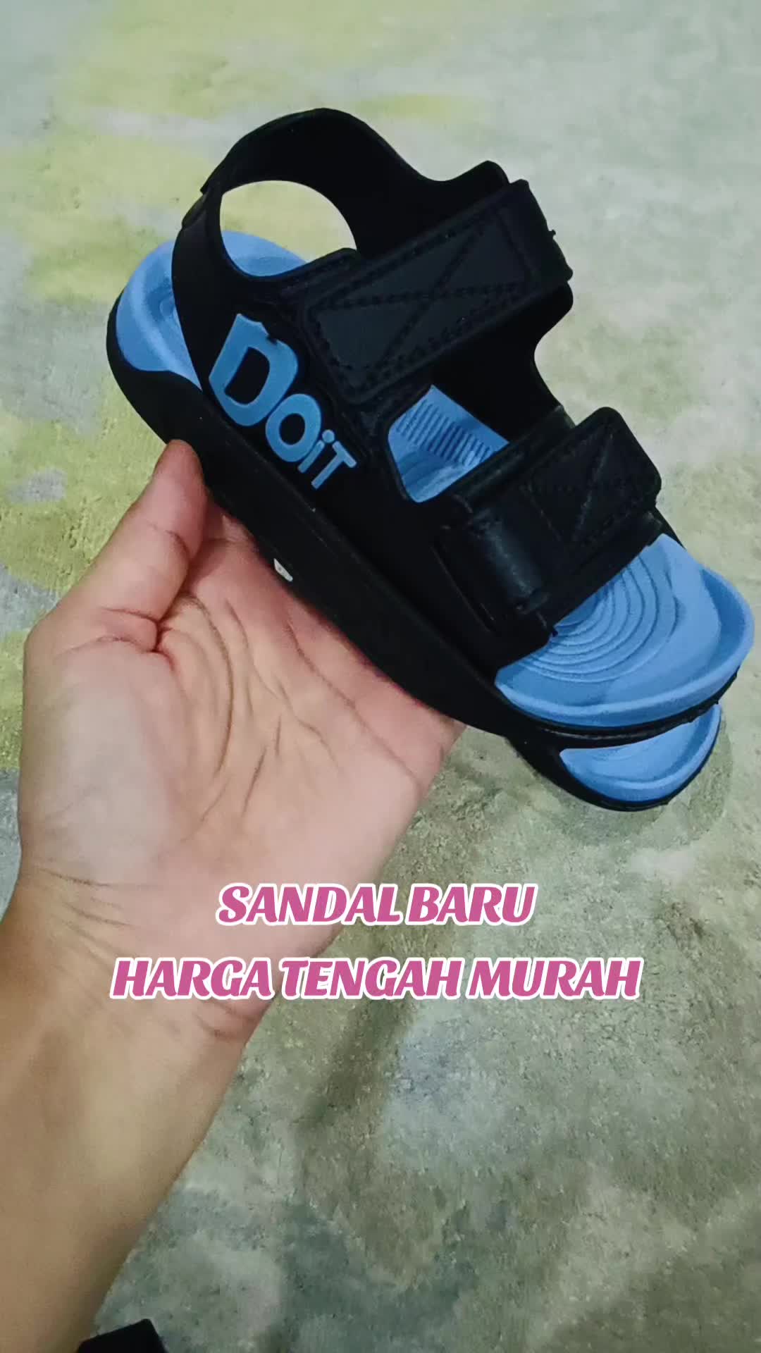 JOM MASUK live dapatkan harga murah sekarang... sandal semua lawa2 design BARU . #sandallabubu #sandalanaklelaki #sandalanakperempuan #sandalanak 