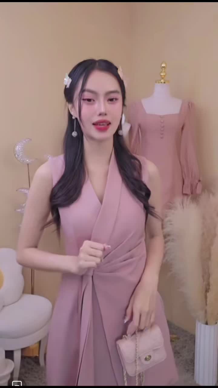 #ชุดเดรส กระโปรงแขนกุดคอวีจับจีบ#เดรสน่ารักๆ #เดรส #เดรสสวยๆ #เดรสสาวอวบ #เดรสออกงาน #เดรสแฟชั่น #ชุดเดรสน่ารักๆ #ชุดเดรสแฟชั่น #เอาขึ้นหน้าฟีดที #เปิดการมองเห็น #เทรนด์วันนี้ 