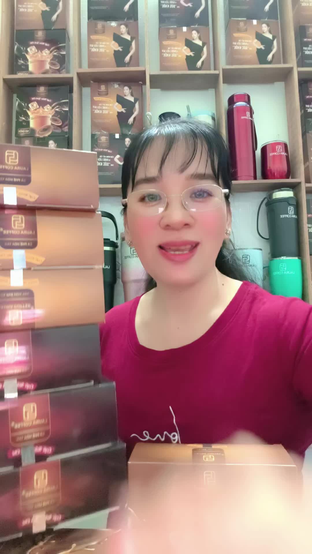 Nguyễn Ánh.                               #sốc sốc cà phê đang được tiktok trợ giá cực sốc nè cả nhà ơi vào săn ngay kẻo hết #.                                                 #cafedongtrunghatraonamlinhchi #.                                     #lauranhatkimanh #.                    #xaykenhtiktok2025 #