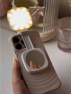magnetic light with mirror for your 0.5 selfies 🫣💫 #selfielight #magneticlight #selfie #light #fyp