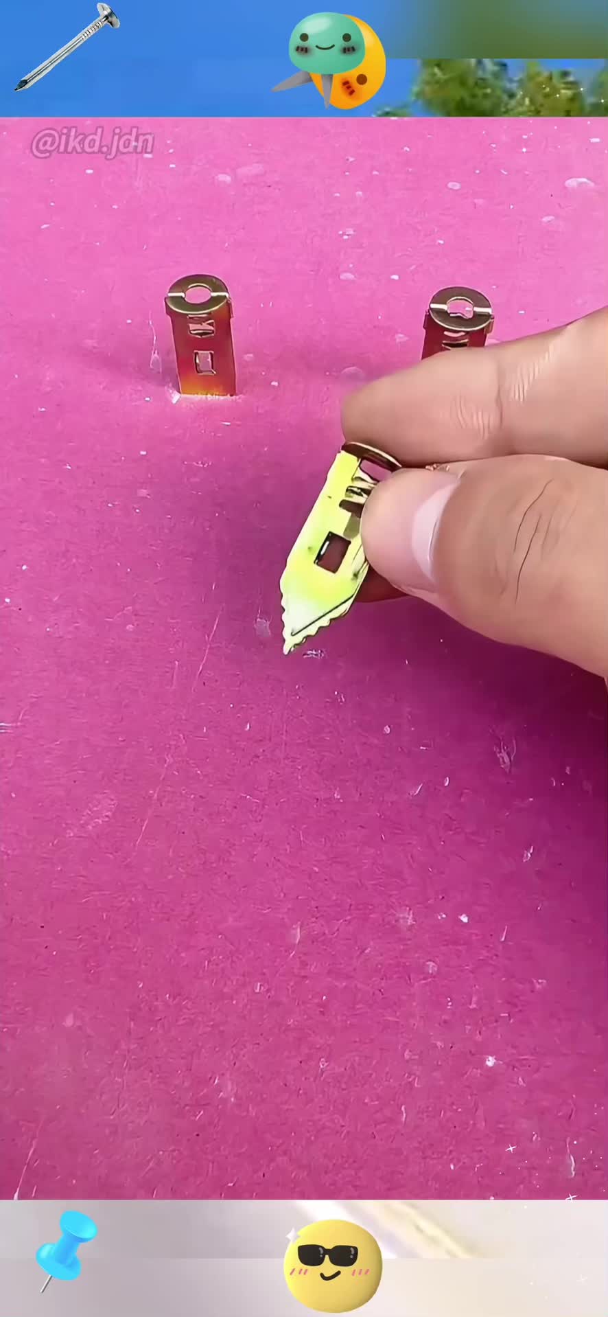 It is very convenient to use this direct-insertion expansion screw to install things on gypsum board and foam brick walls. There is no need to drill holes and there is no dust#Specialexpansionnailsforgypsumboard #Fasteners #aircraftironexpansion