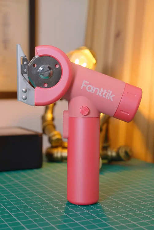 Effortlessly break down those large cardboard boxes so they fit in your bin #fanttik #electricscissors #scissors #cut #tool #techtok #tailor #clotheschange #fabrication #fanttik5thanniversary #homeimprovement #tiktokshopmemorialday #superbrandday #gift 