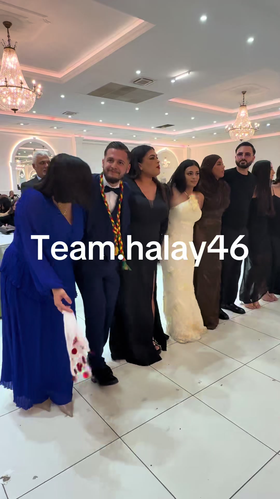 #pourtoi #kesfet #halaybaşı #weding #anilhrs #kurdish #teamhalay #teamhalay46 #damat #gelin #ugurcoban #grupyeksan #adiyaman #antep #halaysevenler #pazarcik #raks #cida #kemence @Uğur Çoban 