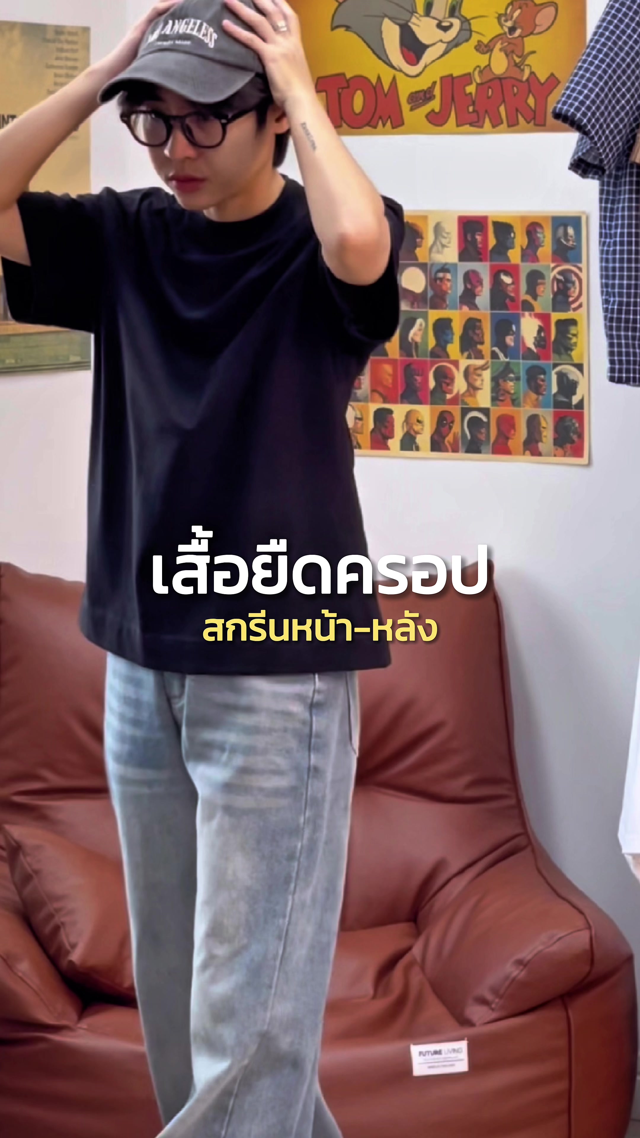 เสื้อยืดครอปสกรีนหน้า หลัง ทรงดีมาก สีดำก็สวยไม่แพ้สีขาว #เสื้อยืด #เสื้อยืดครอป #เสื้อครอป #เสื้อยืดสกรีนลาย #เสื้อยืดสวยๆ #ไอเดียแต่งตัว 