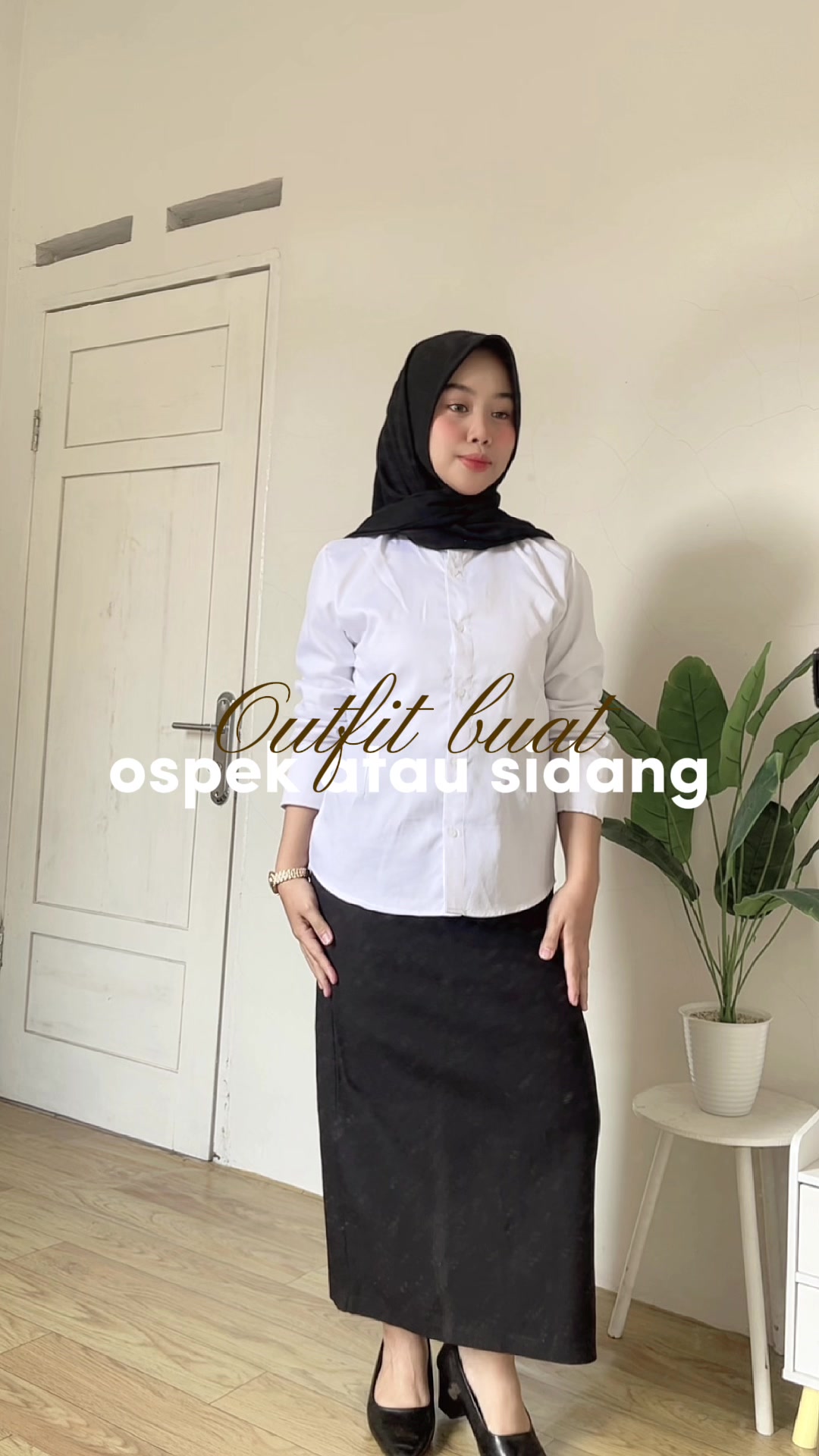 maba atau yang mau sidang kumpul siniiii🫰🏻 #fyp #mahasiswa #maba #ospek #pkkmb #sidang #sidangskripsi #mahasiswaakhir #kemejaospek #yukburuansamaan 