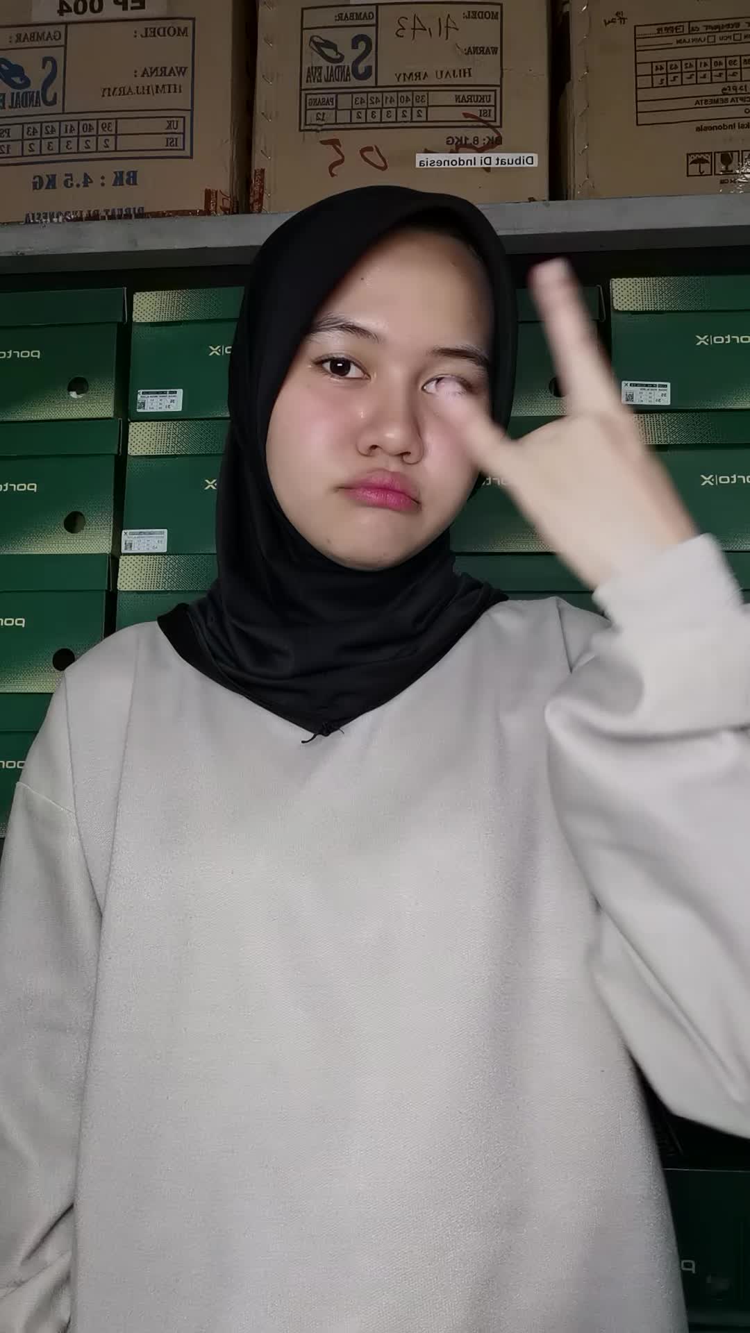Bingung lebaranan nanti mau di beli sendal apa untuk paksum? Cek keranjang kuning aja #lasbiofootwer#homyped #sendalpriakece #cekoutsekarang 