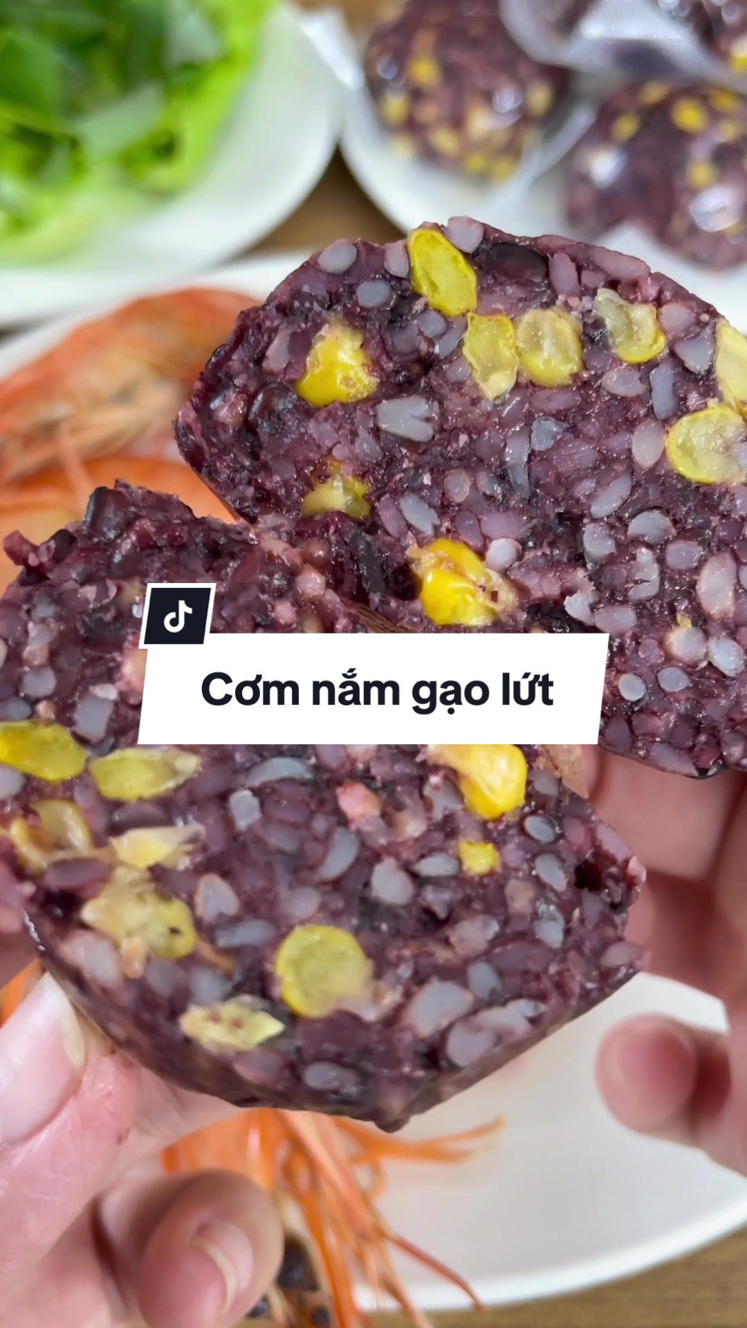 Bà nào mà hay bận rộn, Sáng hay ăn xôi, cơm tấm, hủ tiếu mà sợ nhiều calo, sợ bé mỡ ghé thăm thì tham khảo qua cơm nắm gạo lứt nhé #comnamgaolut #comgaoluc #comnamgaolutbadong #keto #healthy #tranmyle1992 #anvat #mukbang #rivew 