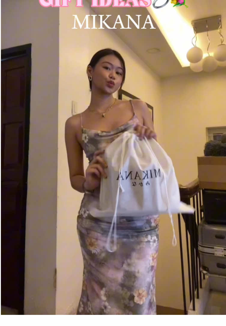 valentines gift ideas for ur pretty lover🤍💐 #giftideas #mikanacarefreeluxury #makeitclassywithmikana #MikanaCarryAll #shareyourheart #ValentinesDay @Mikana 