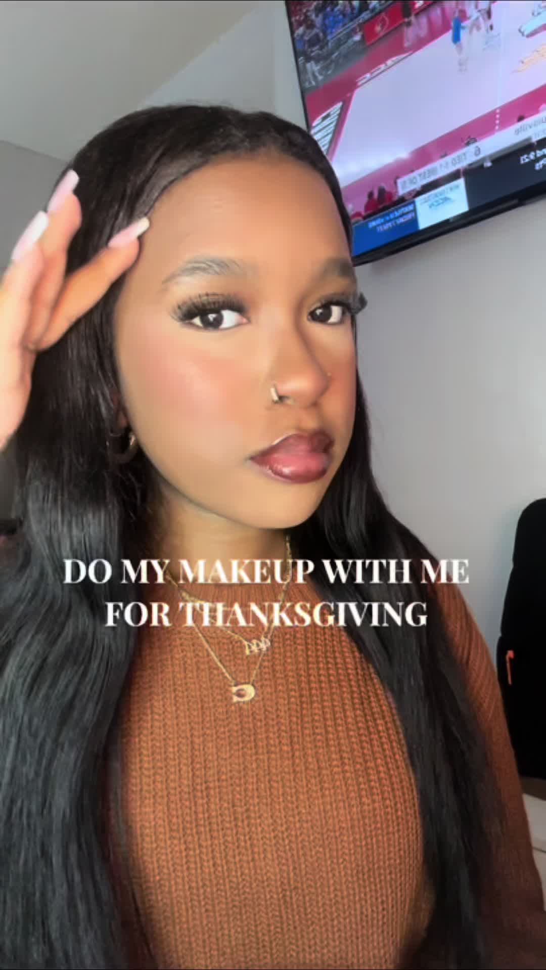 Grwm for thanksgiving 🤎  @NYX Professional Makeup •Honey Dew Me Up Primer •Lip Liner *expresso* •Butterglossss *spiked toffe* & *fortune cookie* @Maybelline NY  •Super Stay Skin Tint  •Fit Me Loos Finishing Powder *20* •Fit Me Pressed Powder *320* @Too Faced Born This Way Concealer *sand* @e.l.f. Cosmetics  •Halo Glow Contour Wand •Power Grip Dewy Setting Spray @Morphe Cosmetics Translucent Setting Powder @wetnwildbeauty  •Glow Palette •Powder Blush *mellow wine* @BH Cosmetics Powder Blush Trio *poppy* @Milani Cosmetics Make It Last Setting Spray #makeup #thanksgiving #lipcombo #thanksgivingmakeup  
