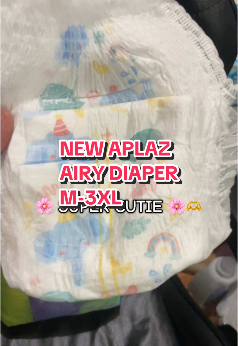 Mga mommy ang ganda ng new aplaz ngayon grabe din ang quality mag absorb try nyo na 🥰🥰🥰🤗🤗🤗 #fyp #viral #diapers #diaper #aplaz #aplazdiaper #koreandiaper #koreandiaper50pcs 