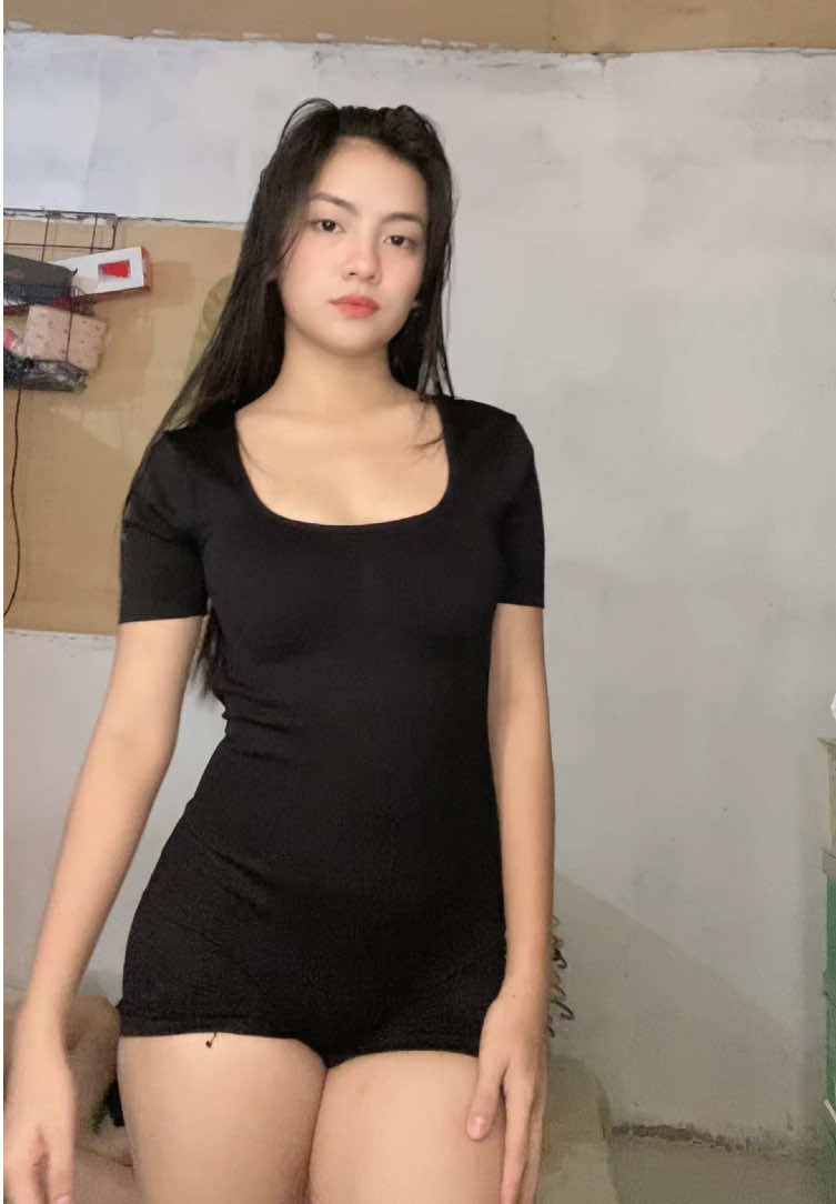stretchable bodysuit!💗💗