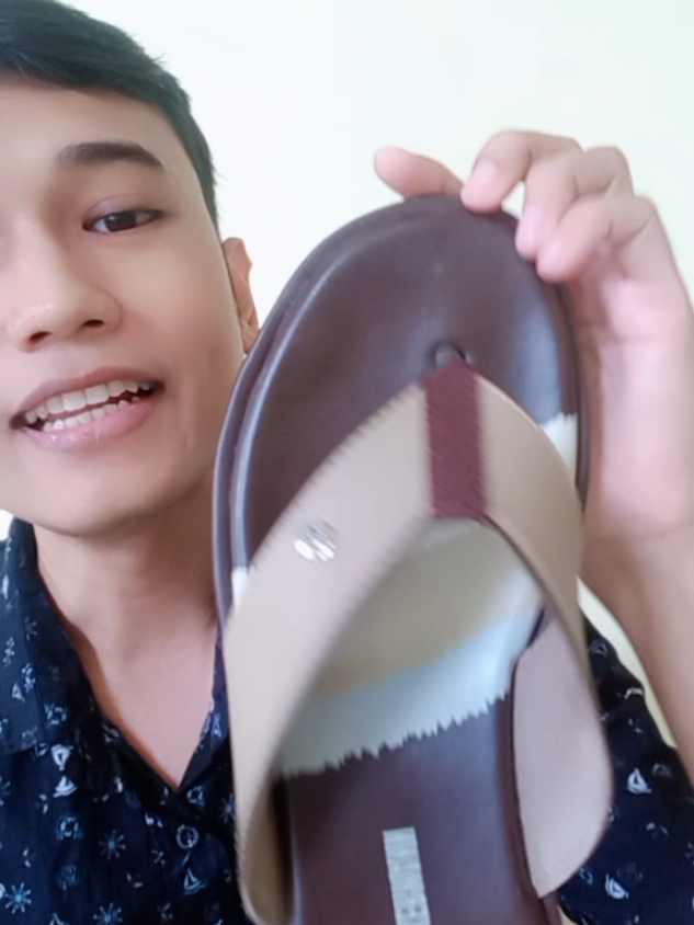 Sandal Neckermann Pria Dewasa.  #SandalPria #NeckermannOriginal #SandalNeckermann #SandalPriaDewasa #SandalStylish #SandalNyaman #SandalOutdoor #FootwearPria #StylePria #OOTDPria #cuantanpabatas #cuantengahbulanshortvideo #cuannewbie 