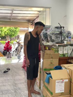 định kì dùng men rắc chuồng cho con gà của mình khoẻ nhất ạ#xuhuongtiktok #gàchoivietnam🇻🇳 #quynhrau85 #menrắcchuồng 