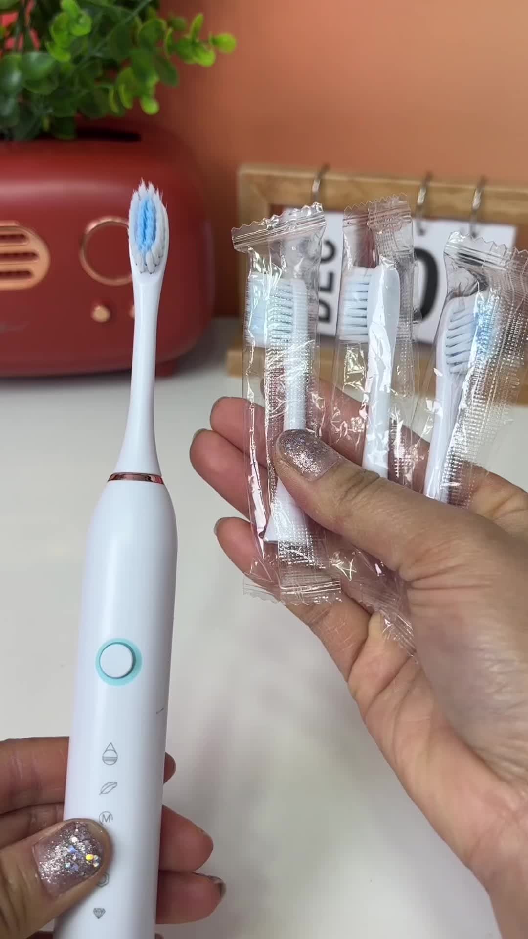 Don't underestimate the power of a bright smile! With our electric toothbrush that comes with 8 interchangeable heads and a travel kit, you can keep your dental routine strong no matter where life takes you. #toothbrush #sonictoothbrush #electrictoothbrush #teeth #oralcare #travelfinds#couplegifts2025 #friendsmas #TikTokShopLoveAtFirstFind #spotlightfinds 