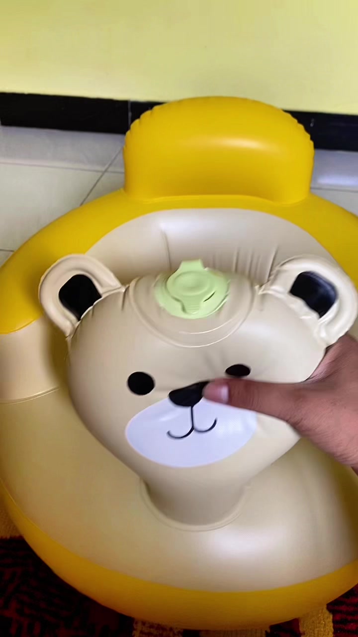 Sofa tiup tempat makan bayi dan belajar duduk bayi