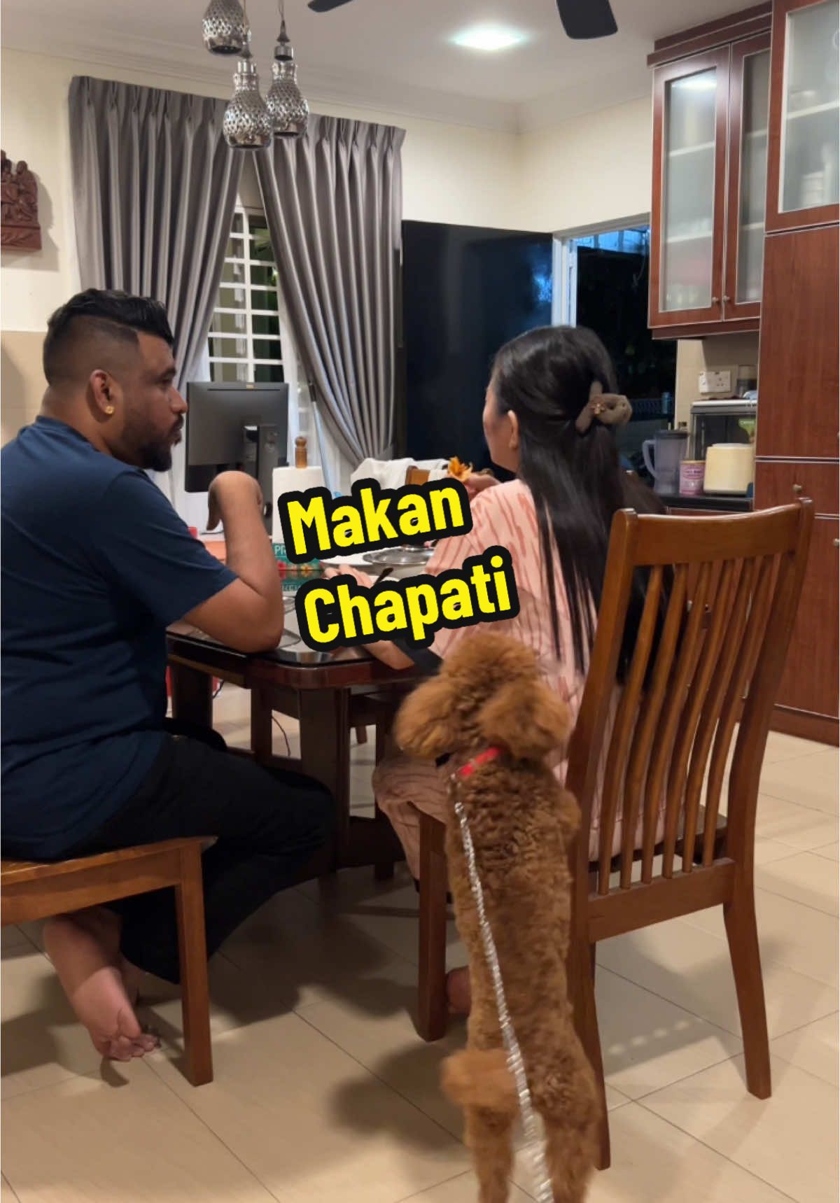Gak pernah pande aku mau buat adonan chapathi ini 😂😂 bentukanya pun tah cemana 😂 Skincare ada di beg yellow ya 😍 #fyp 
