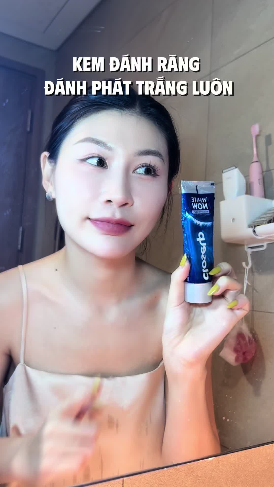 Dành cho răng ố vàng muốn trắng sáng nâng tone nè   #closeupvn #closeupwhitenow #closeupphotography #HợpTácCùngUnilever #TàitrợbởiUnileverViệtNam 
