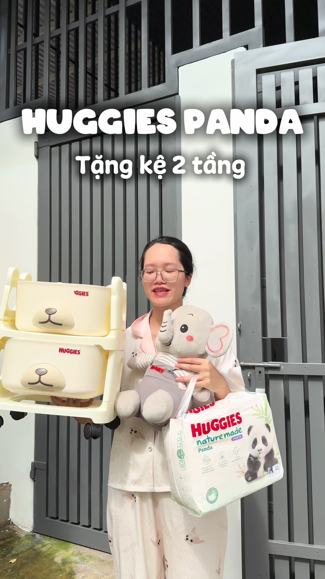 Panda tặng kệ 2 tầng đây các mom ơi nhanh tay nha #bỉm #huggies #huggiespanda #bỉmhuggies 