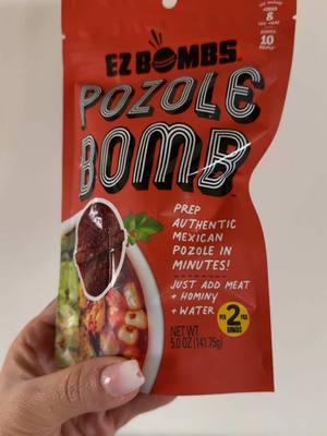 Still can’t get over at how easy it is to make pozole with the pozole bombs #pozole #pozolerojo #mukbang