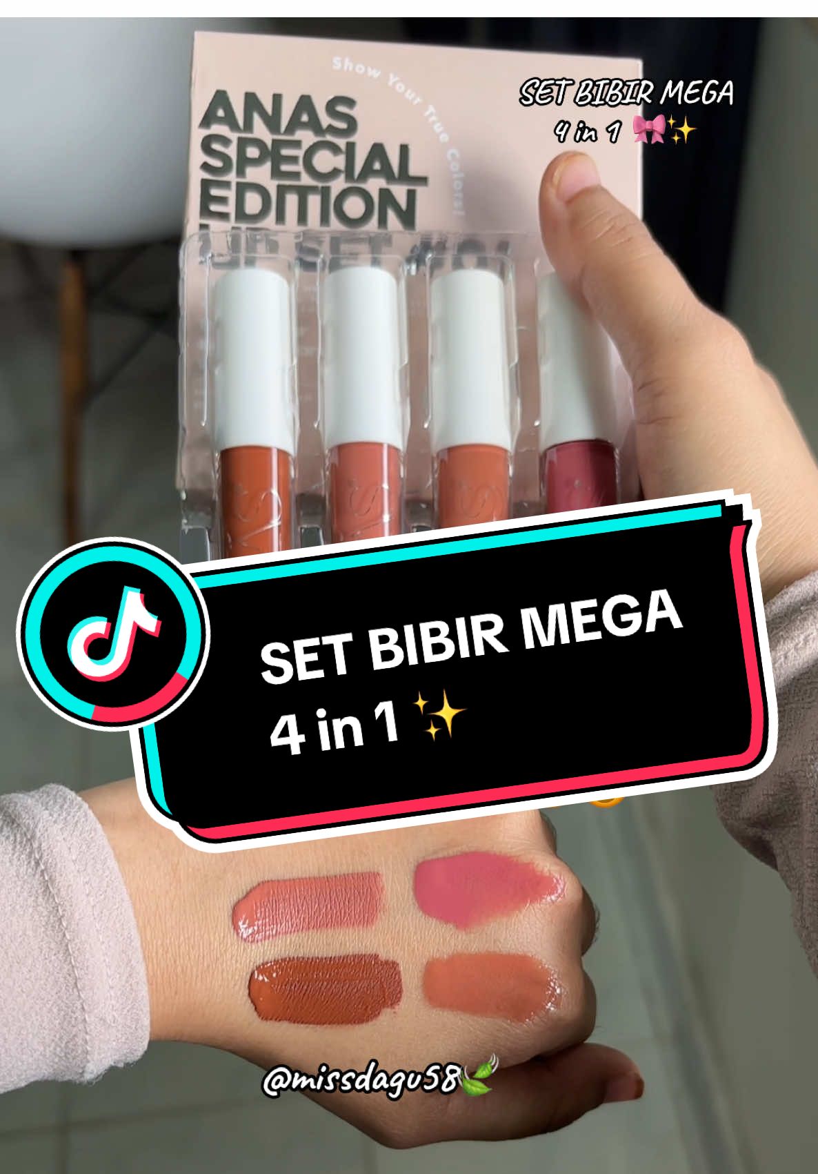 X sangka ye cantik betol warna set bibir mega 4 in 1 ni 😍 bukan @ANAS® lah kalau xsuka meracun org 🤣🤣🤣 sib baik harga mur mur je utk 1 set ni 🙊🙊#setbibirmega #anas #anaslipmatte #lipmatteviral #lipmatte #lipmattemurah #lipmattemalaysia #lipmatteviralmalaysia #fypシ #fypシ゚viral 