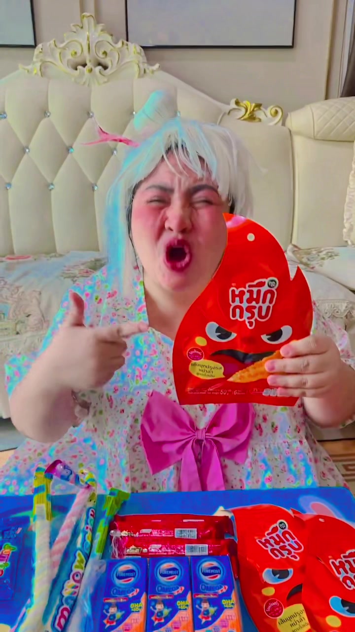 ช่วยหน่อยนะ #momsu_sugus #แม่สุน้องซูกัส #แม่สุซูกัส #ซูกัสเฮฮาทีวี #sugushehaatv #sugusfamily #ซูกัส #ซูกัสเฮฮาแฟมิลี่ #ซูกัสแฟมิลี่  #LocalServiceชิงมง #ละคร #ละครสั้น #ละครไทย #TikTokStorytime #LocalServiceชิงมง #cover