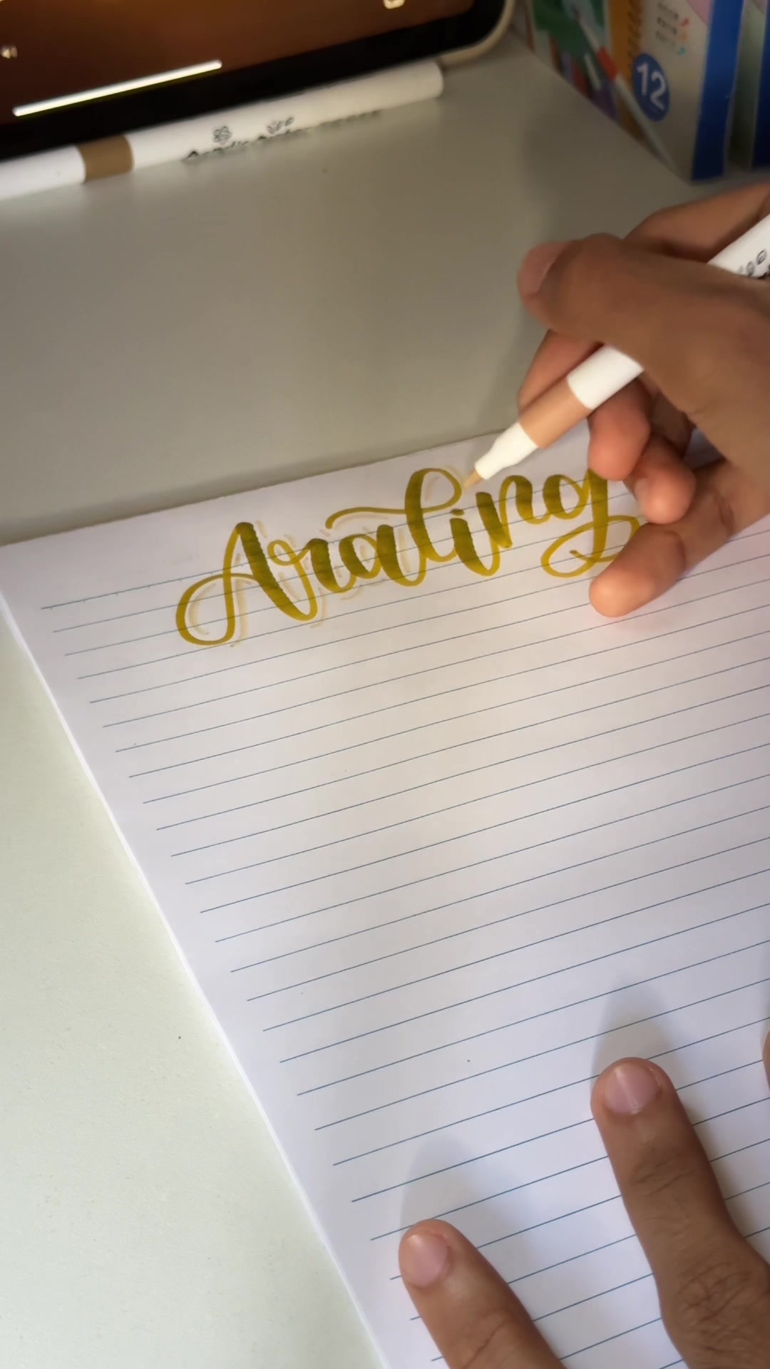 color combination ulit tayo?? napakapigmented talaga nito tas ang mura pa 😭💗 #acrylic #acrylicmarker #marker #calligraphy #studytok #lettering #fyp #fypシ゚ #trend #shizukri #viral 