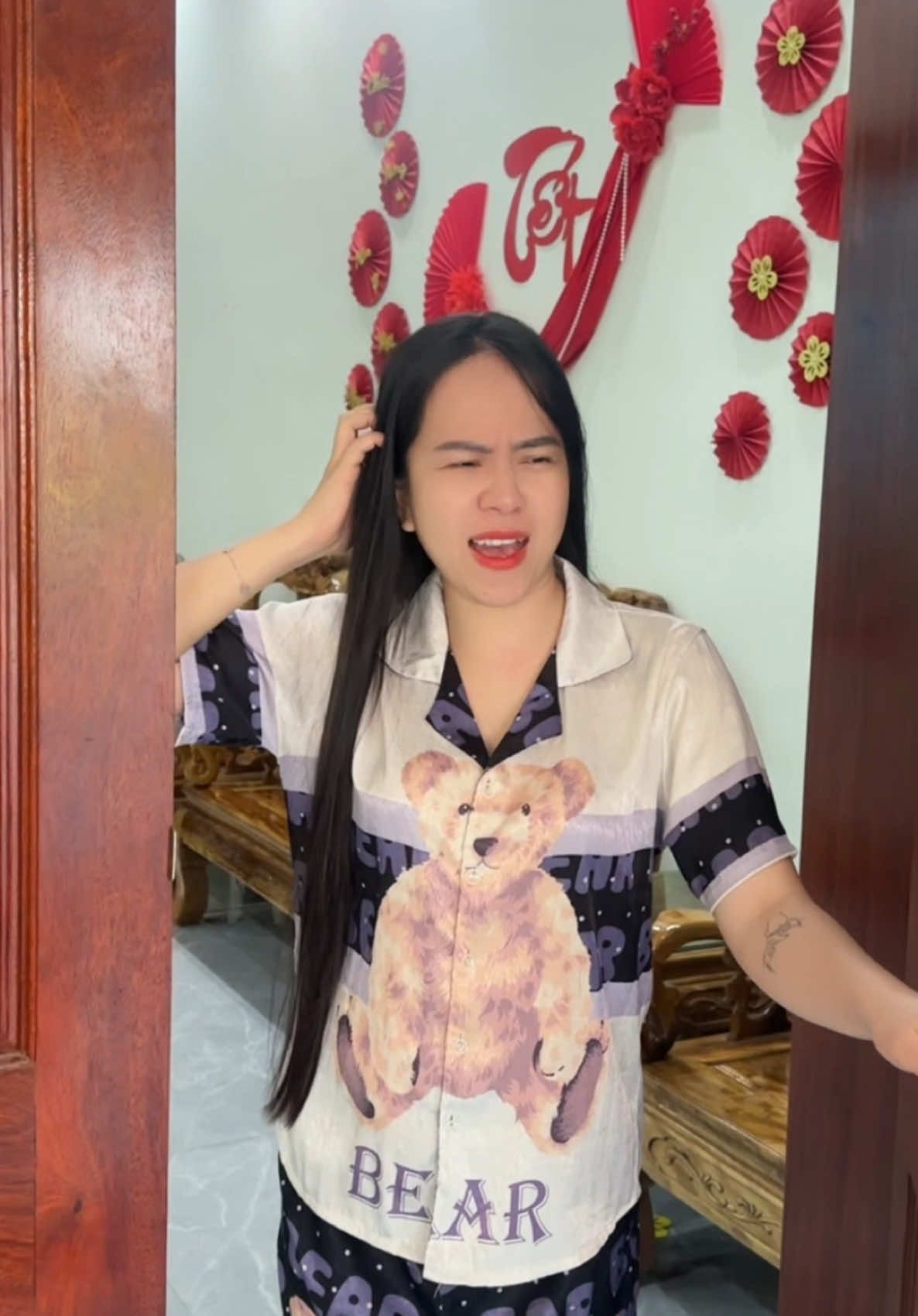 Suốt ngày chồng cũ sang đi vệ sinh nhờ vì lý do này #nuoctayboncau #flashman 